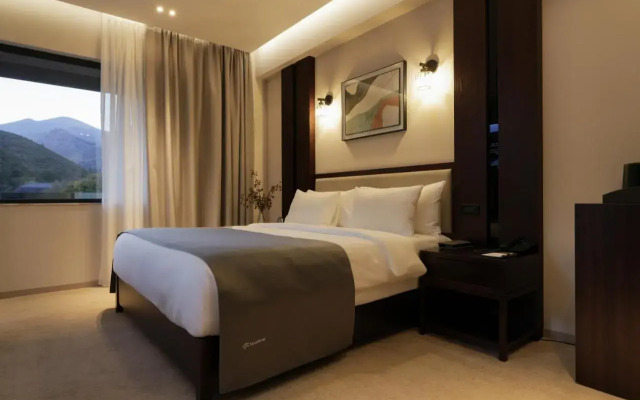 Mounthree Resort Hotel
