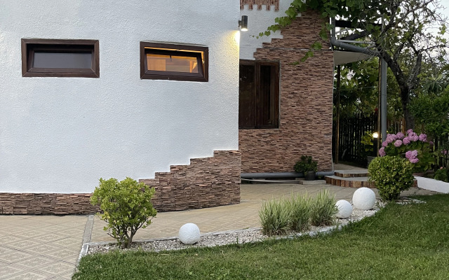 Magnit Uspekha Guest House