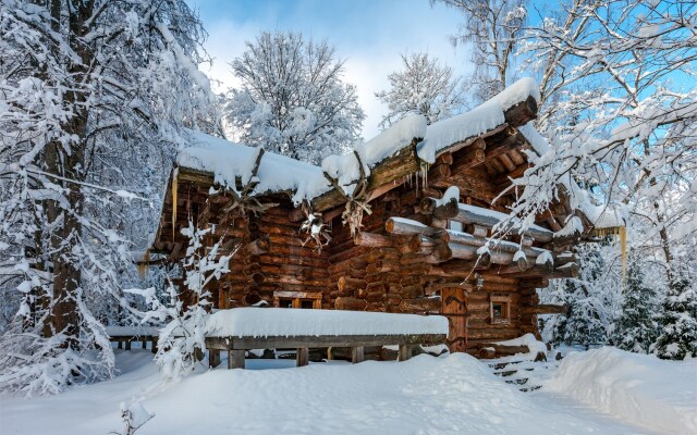 Tayozhnaya Sloboda Hotel