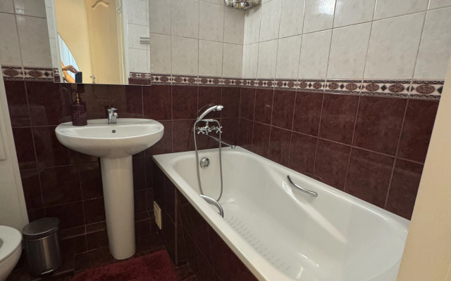 Na Naberezhnoy Flat