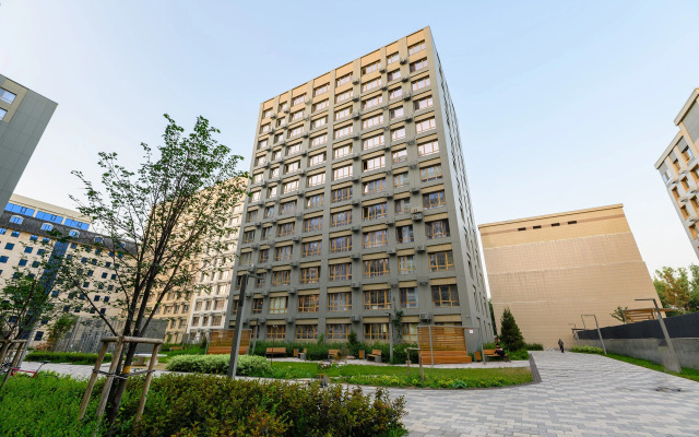 Ryadom s Arbatom i Megoy Flat