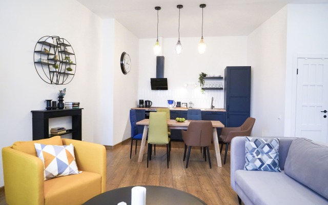 Апартаменты на Большой Конюшенной 5