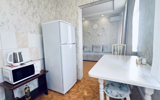 Апартаменты Сети Райдес на Власова 51