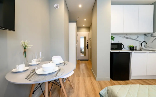 232 Leninskiy Pr 158 Apartments