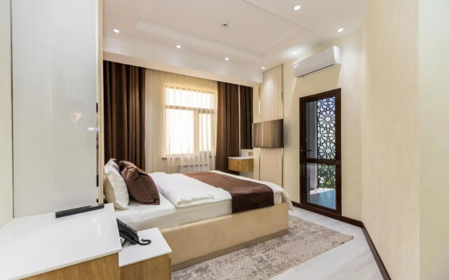 Firdavsi Hotel