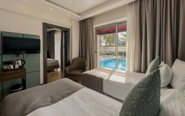 Отель Leaf Port Boutique