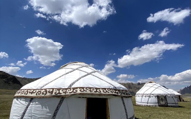 Кемпинг Yurt camp Kolsuu At Bashy