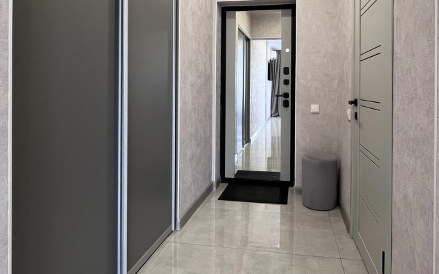 Квартира Стильная Квартира-студия с Кондиционером Возле Аэропорта