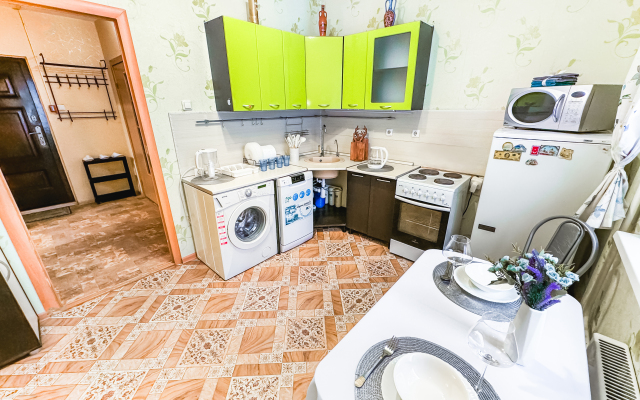 S zaseleniyem Lutshiy servis Posutochno50 Flat