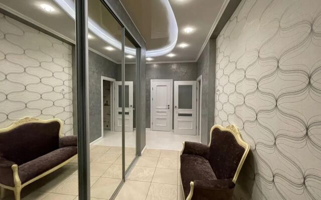 V Novom Elitnom Dome Flat