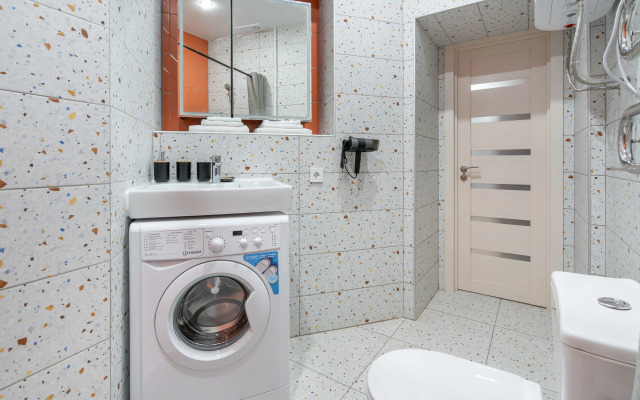 Prostornaya Studiya V Centre Peterburga Flat