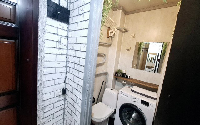 Uyutnaya Studiya V Kirovskom Flat