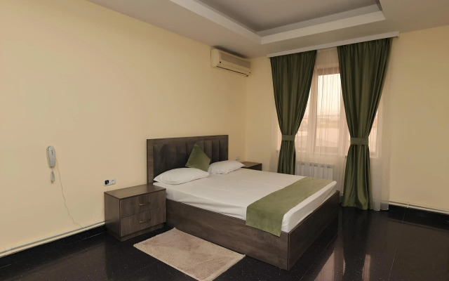 Continental Complex Hotel