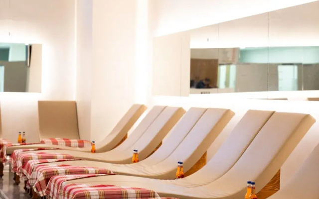 Ramada Encore by Wyndham Istanbul Arnavutkoy