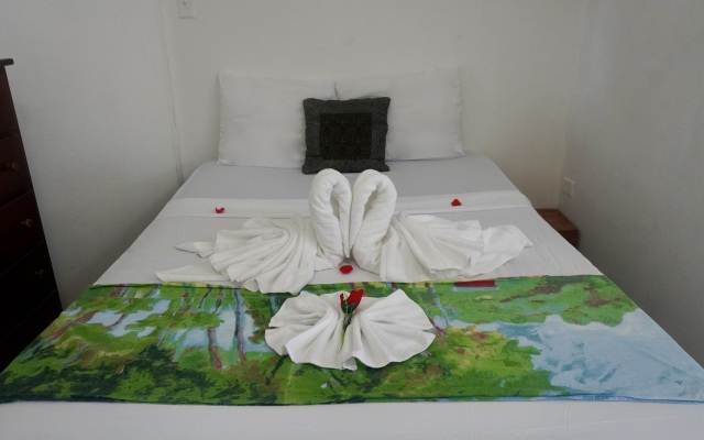 See Belize Sunrise Apartments