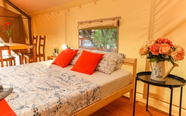 Gosti Glamping