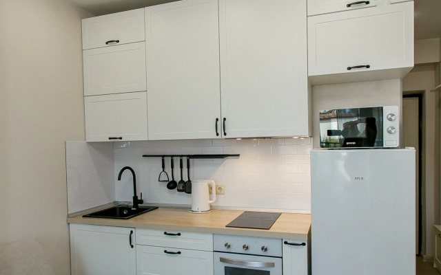 Квартира студия у моря с панорамными окнами