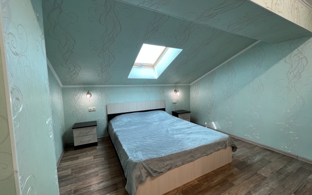 Квартира двухкомнатная Туристическая 3