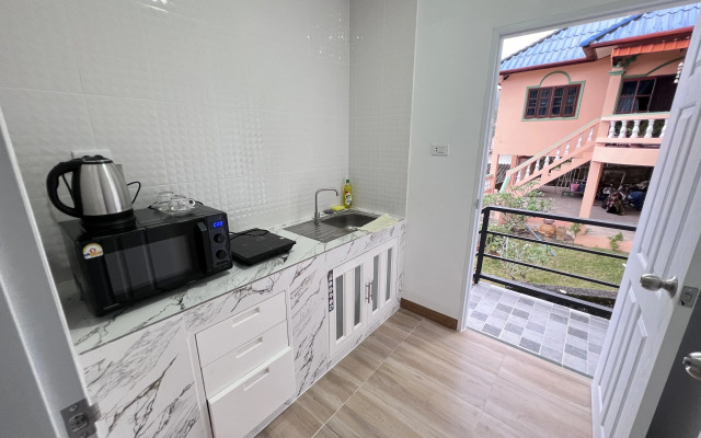 Paradise Corner Apartments