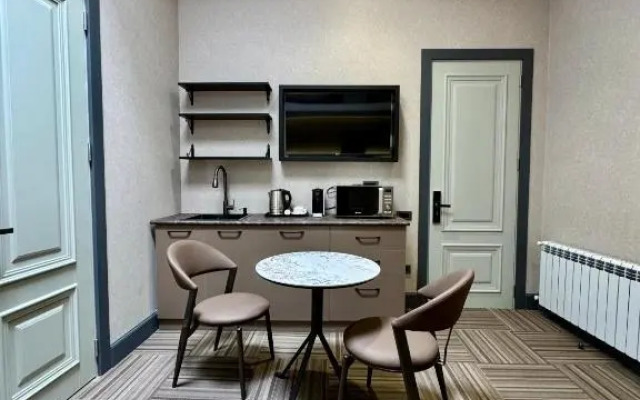 Nizami Central Park Hotel