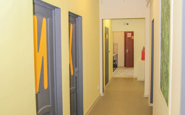 Parking Hostel