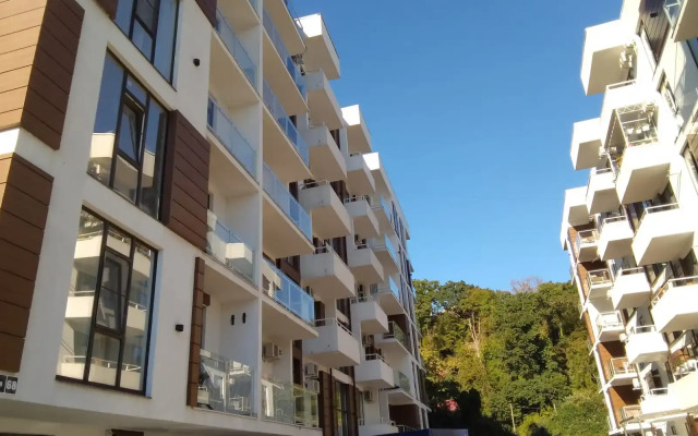 Serdtse Adlera Na Kaspiyskoy Flat