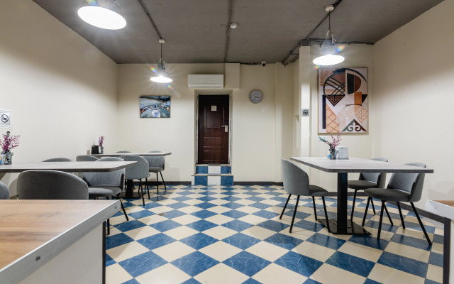 Aykun Capsule Hotel