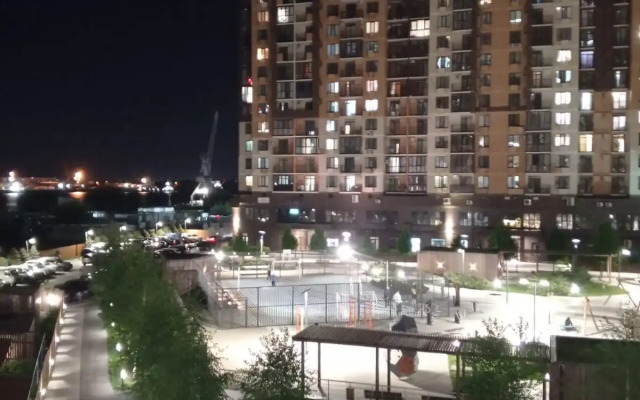 Green Fox Na Naberezhnoy Privolzhskogo Zatona 22a Flat