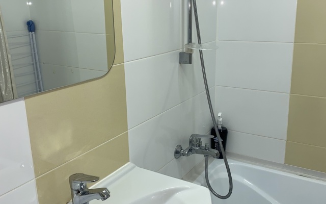 Квартира в мк.Дружба 4/3, уютная студия