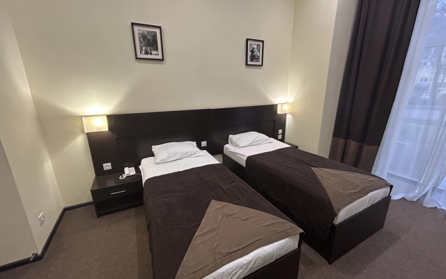 Отель Морган