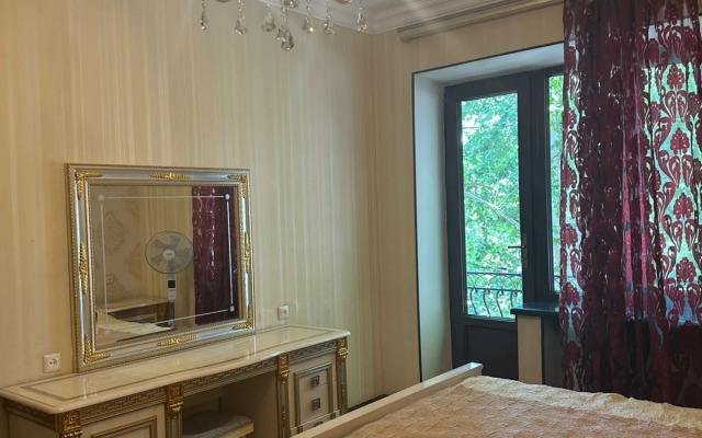 RentInnYerevan Sayat-Nova Avenue Apartments