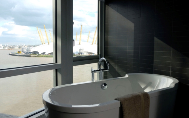 Radisson Blu Edwardian New Providence Wharf Hotel, London