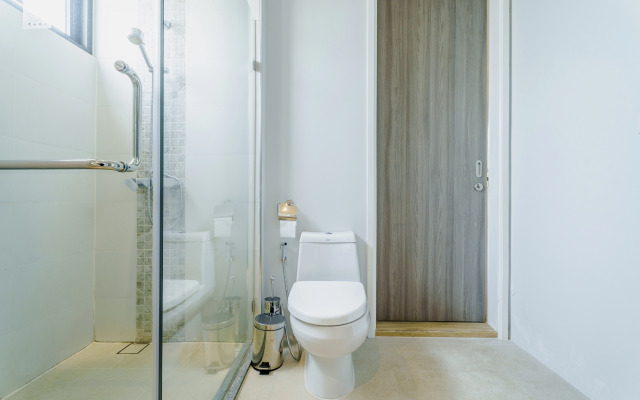 Diamond 2Br  Deluxe Poolside Condo Apartments