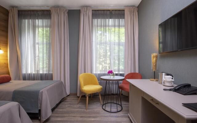 Meadow Hotel