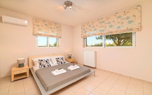 Вилла Chrysallis Heated Pool