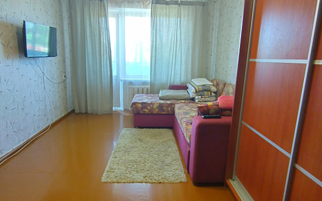 Naprotiv ZHD Vokzala Flat