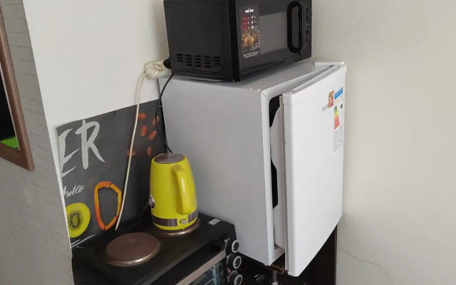 Po Ulitse Lenina Living Quarters