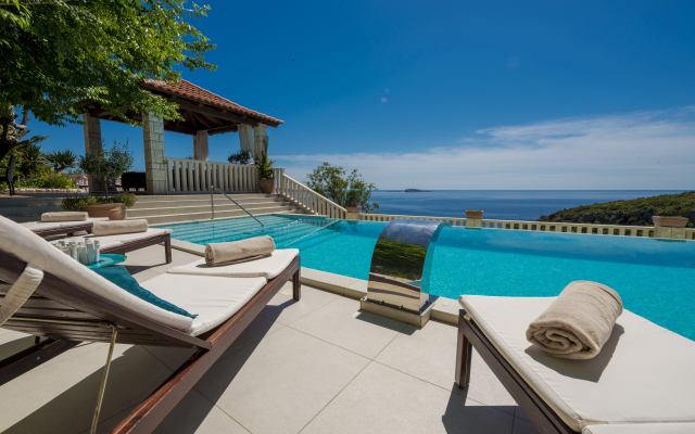 Soline Villa