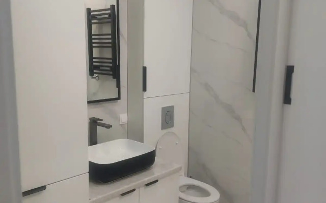 S Yevro Remontom V Zolotom Kvadrate Apartments