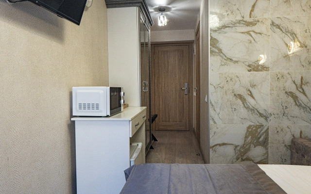 Dvukhmestnye  S Vidom Na Aerariy Apartments