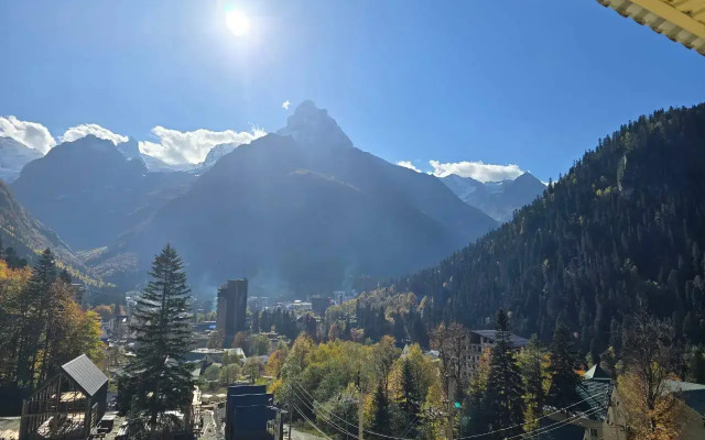 Elbrus Hotel
