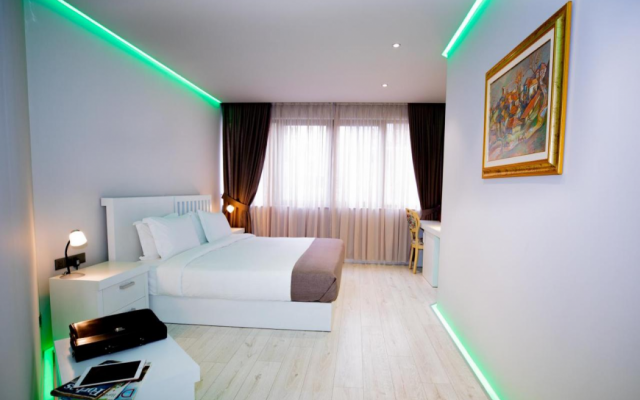 Metro Hotel Tirana