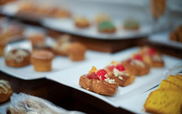 Отель Seven Gardens Hotel