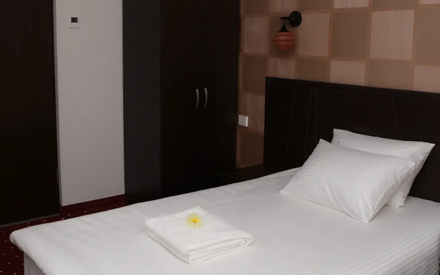 Отель Anga Yerevan Hotel