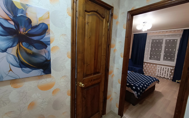 Квартира Двухкомнатная 50 лет ВЛКСМ,д33