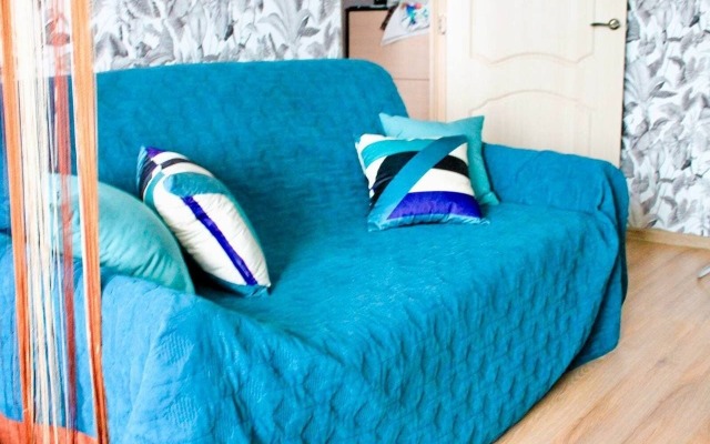 Na Ulitse Artamonova 11/2 Flat