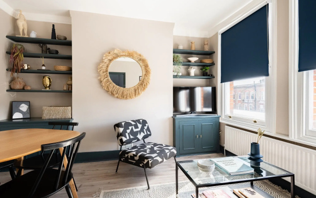 The Battersea Retreat - Modern & Bright 1bdr Apartment with Balcony