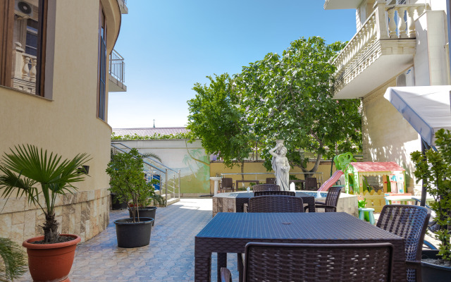 Syuzen Guest house