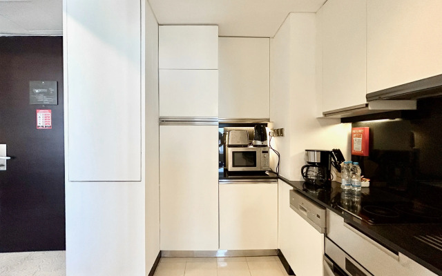 JW Marriott Marina - Lux Studio Apartments