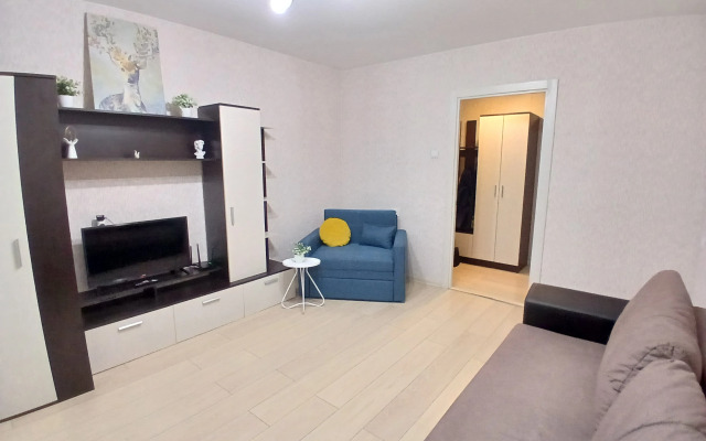 Апартаменты 2х Комнатные на Маршала Конева 4А